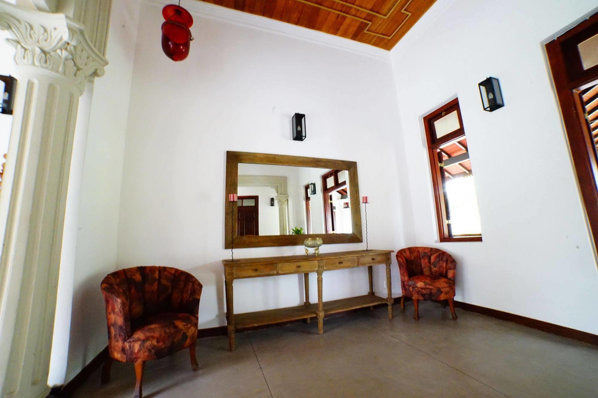 Hotel Lespri Grand Negombo Esterno foto